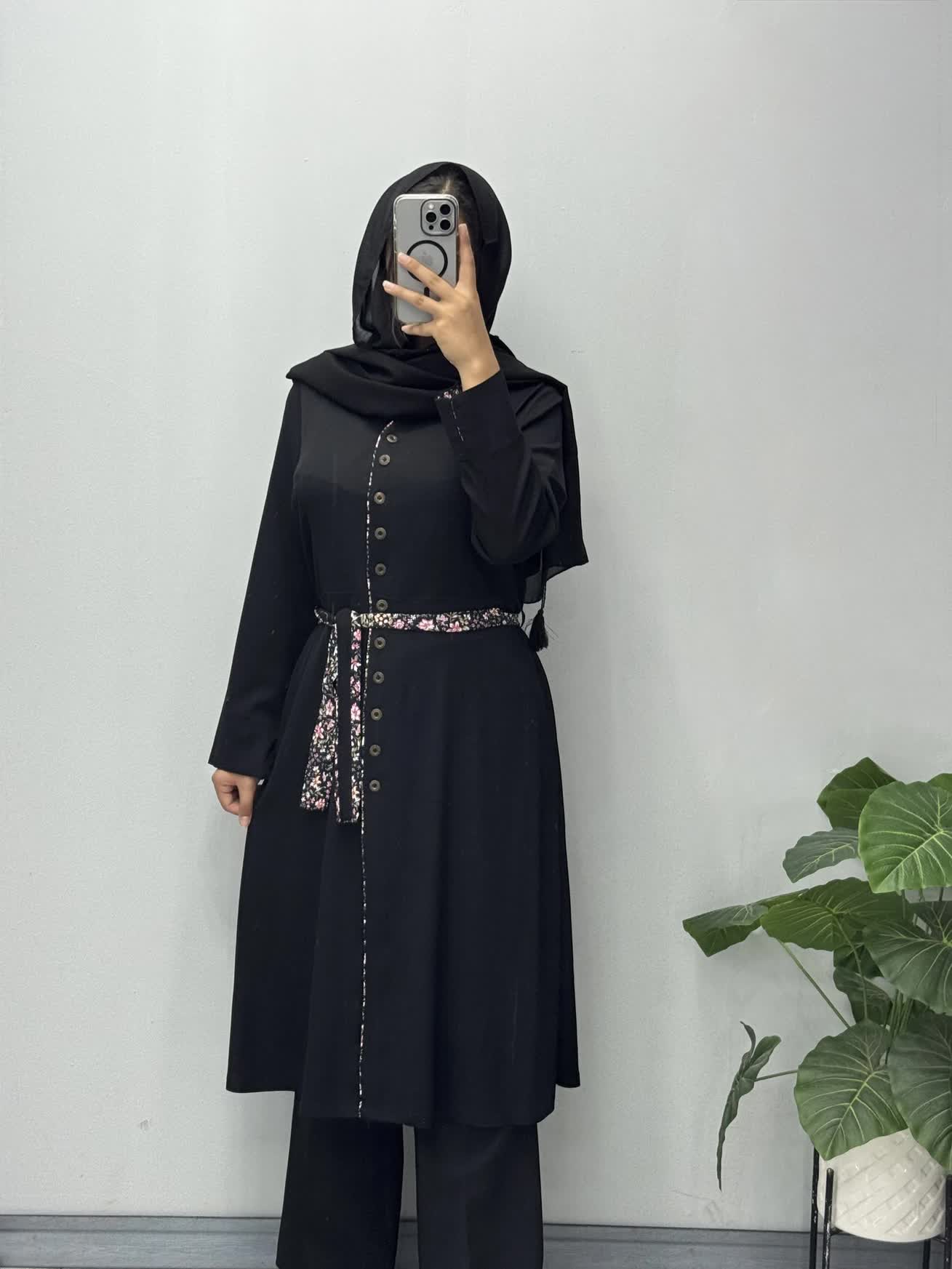 مانتو روشنک