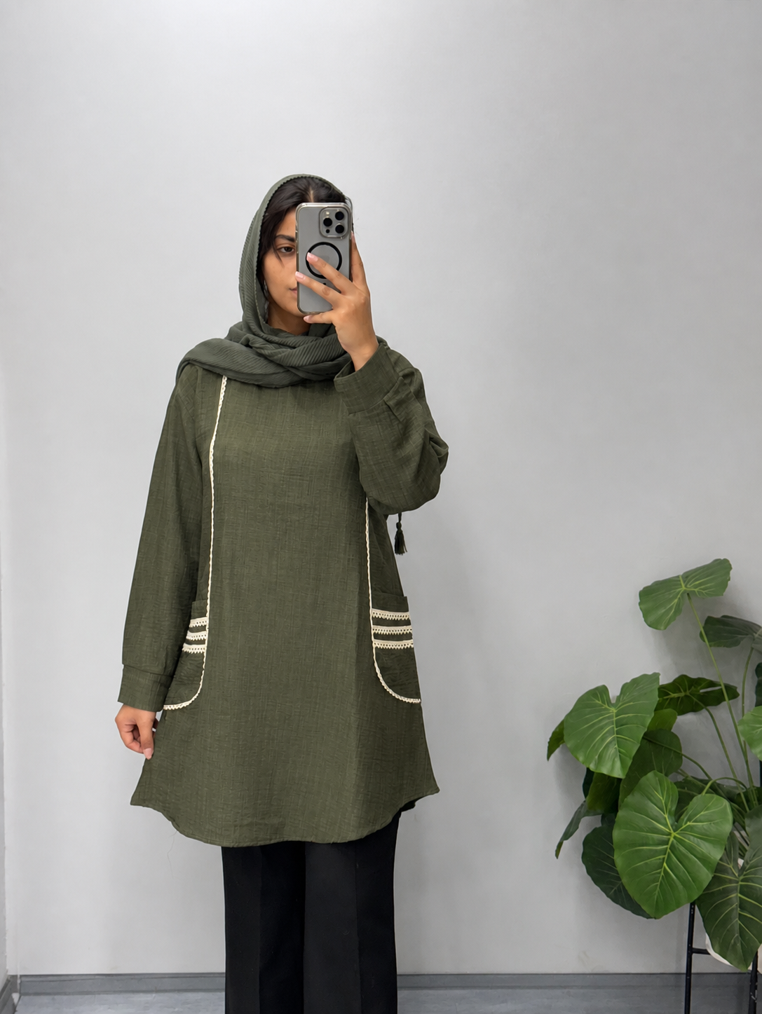 تونیک آذر